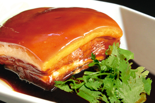 富貴東坡肉(附荷葉夾6入)<br>Braised pork belly(with Chinese buns 6 pcs)產品圖