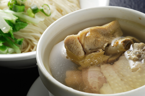 原盅土雞湯(加麵或細粉)</br>Chicken soup(noodles or glass noodles)產品圖